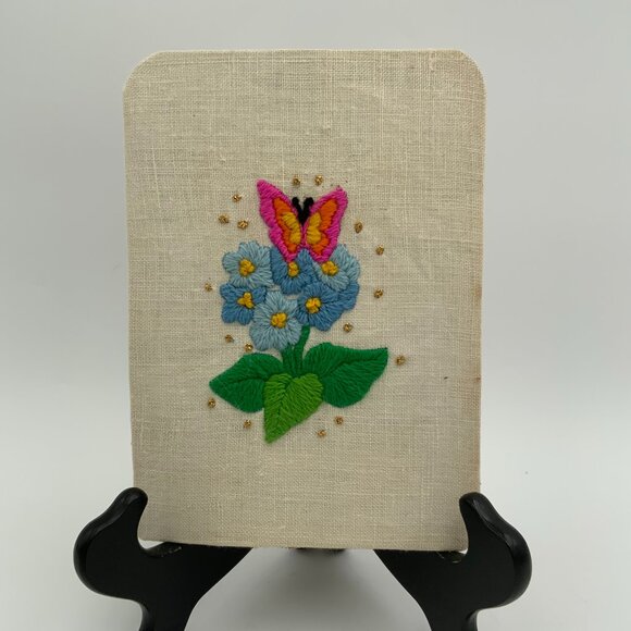 Vintage 1978 Caron Crewel Embroidery Blue Flowers and Pink Butterfly 7" x 5" - Picture 1 of 5